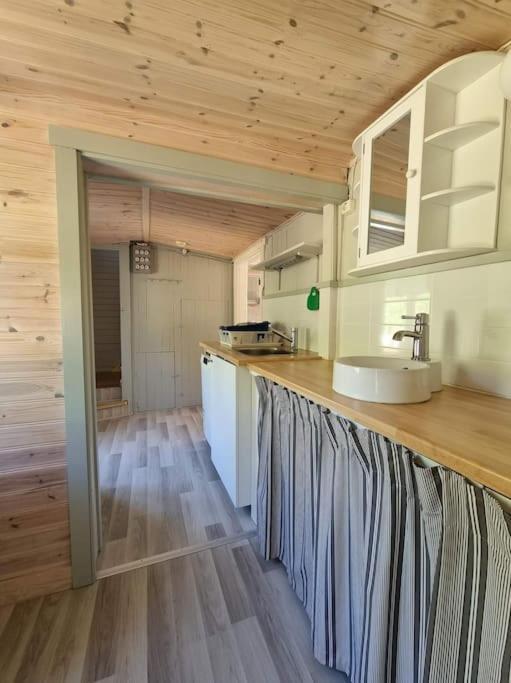 Trevliga Stugor I Torhamn, Perfekt Foer Familjer Karlskrona Exterior foto